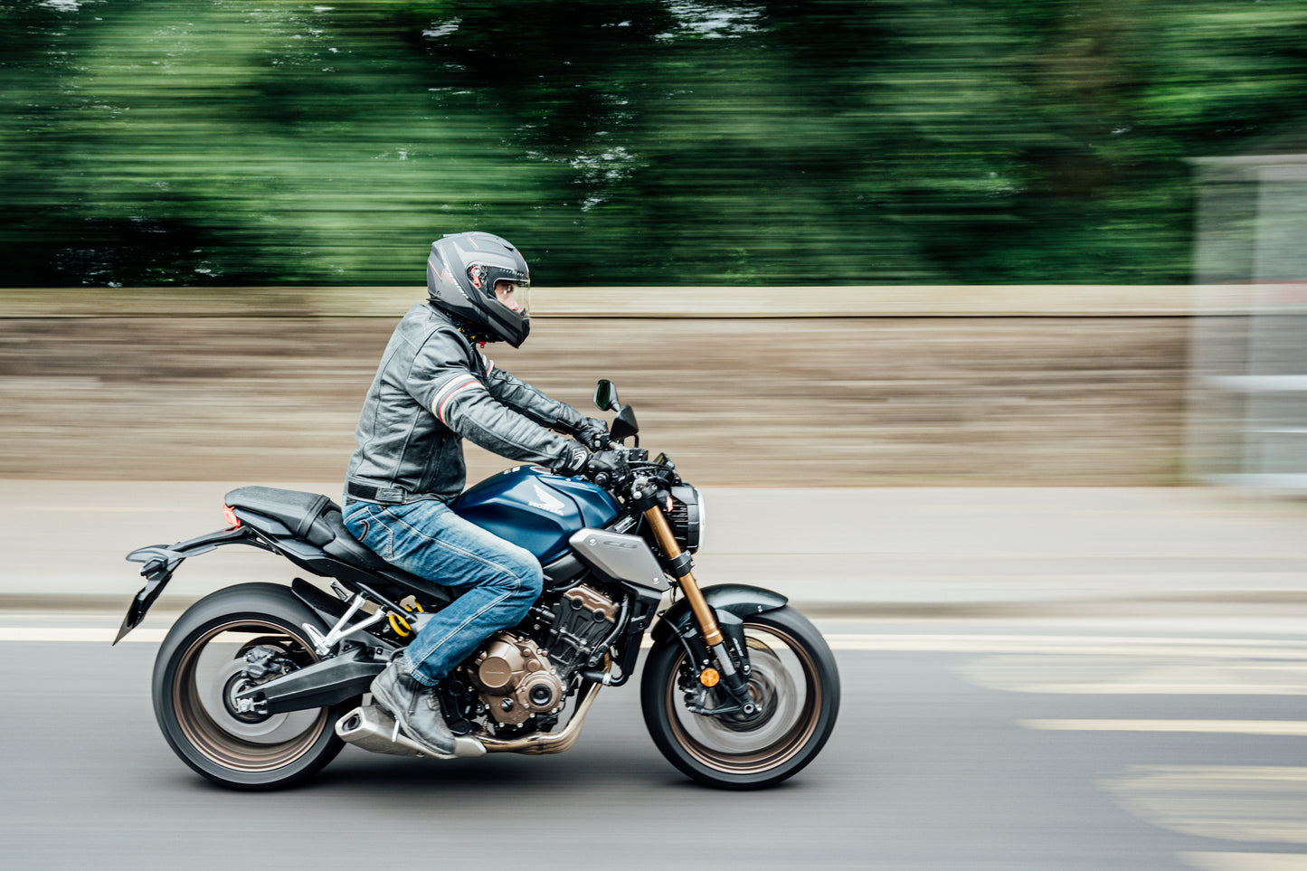 Scottoiler The micro vSystem automatic motorcycle chain oiler is a compact version of the original Scottoiler.