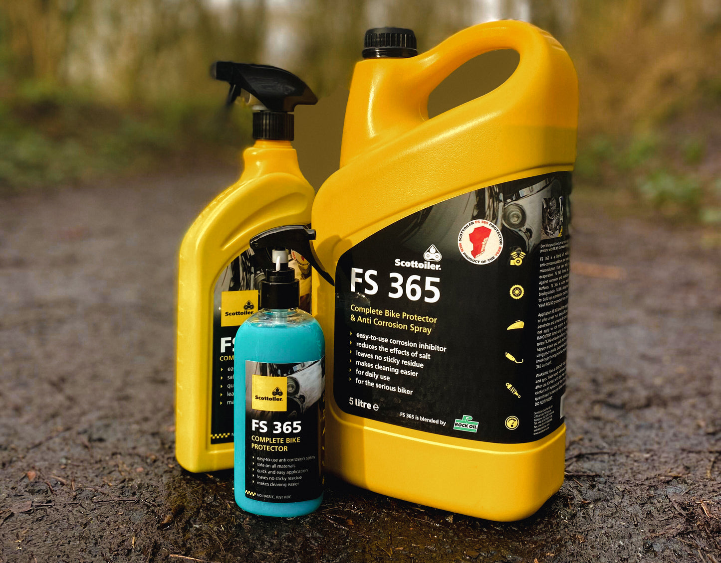 Scottoiler FS 365 Complete Bike Protector is a water-based formula that neutralises salt to prevent rust and corrosion