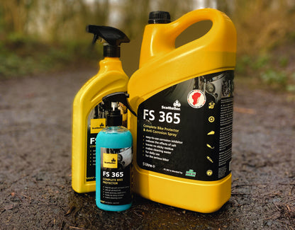 Scottoiler FS 365 Complete Bike Protector is a water-based formula that neutralises salt to prevent rust and corrosion