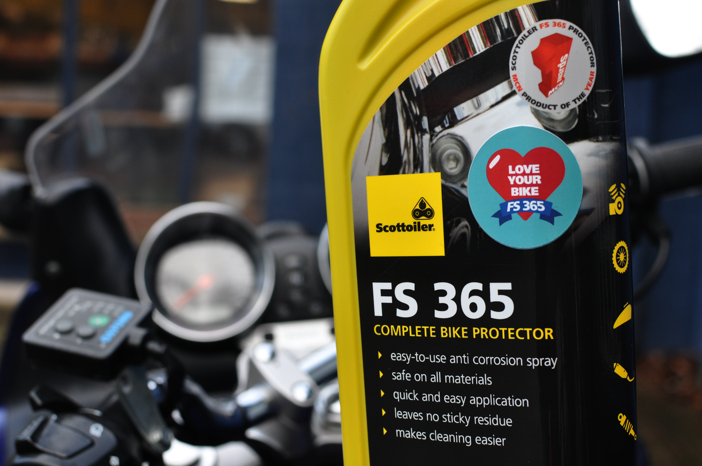 Scottoiler FS 365 Complete Bike Protector is a water-based formula that neutralises salt to prevent rust and corrosion