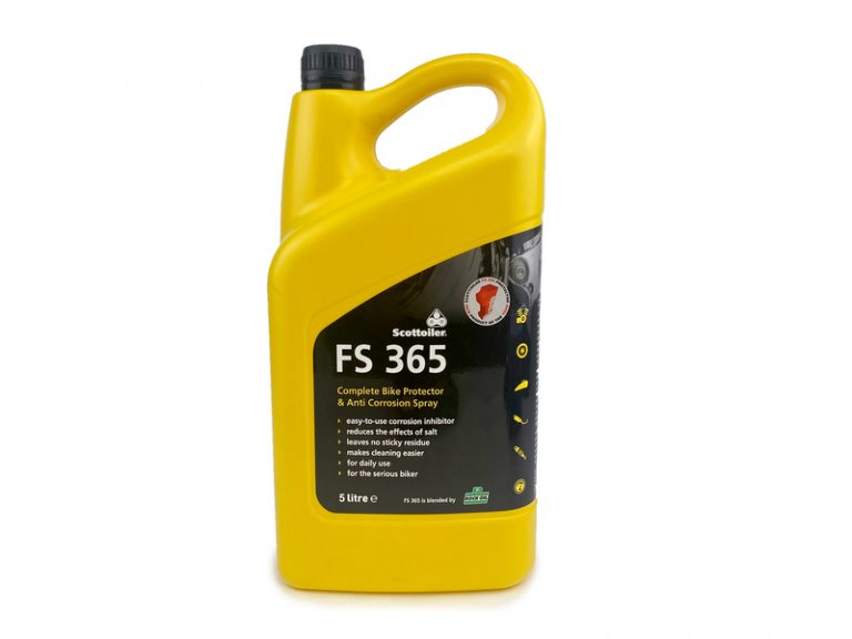 Scottoiler FS 365 Complete Bike Protector is a water-based formula that neutralises salt to prevent rust and corrosion